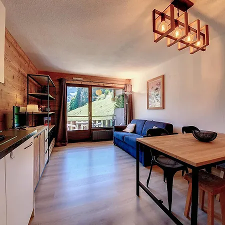 Apartment Renove Pour 5 A Avec Balcon Et Parking - Fr-1-818-29 La Clusaz